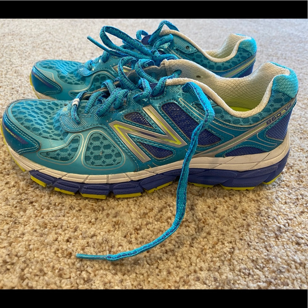New Balance sneakers size 7